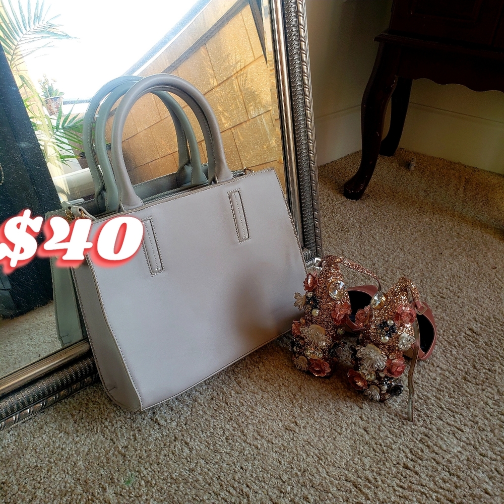 Light Pink Purse 👜